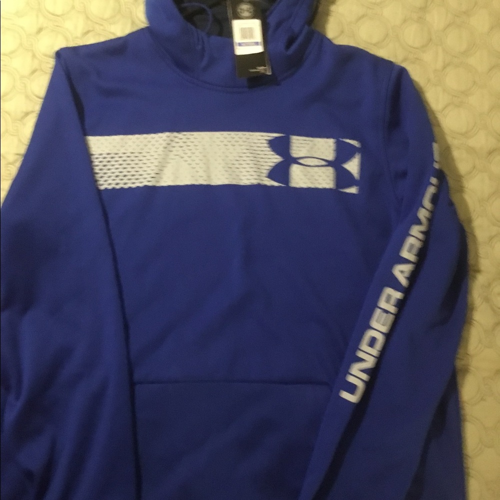 New (with tags) UNDER ARMOUR HOODIE SWEATSHIRT